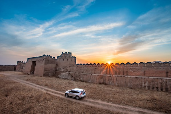 简阳机场接送车电话？别急着打！这些本地人才知道的租车门道，让你少花*枉钱-第1张图片-成都租车公司
